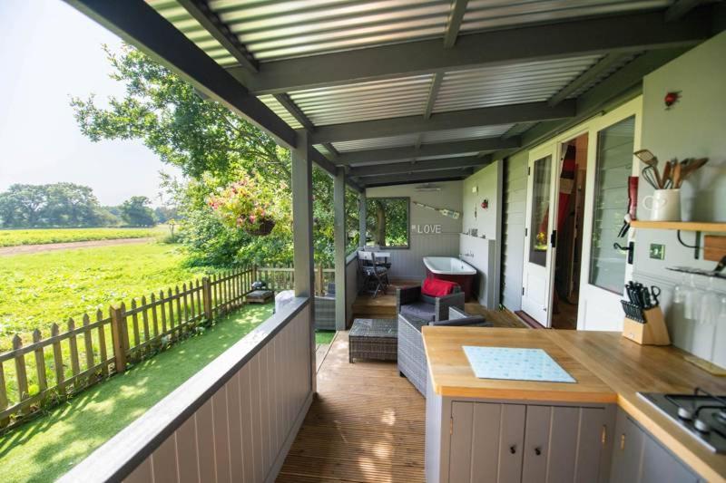 Thompson Hall Retreat 外观 照片
